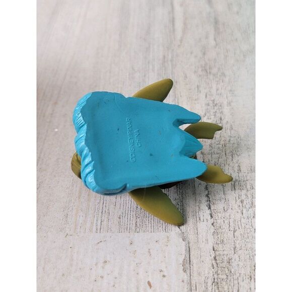 Nemo Crush tide wave surf Turtle toy figure friend - Picture 4 of 4